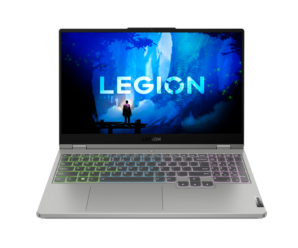 Portátil Lenovo Legion plateado abierto, pantalla vibrante con logo Legion en paisaje.