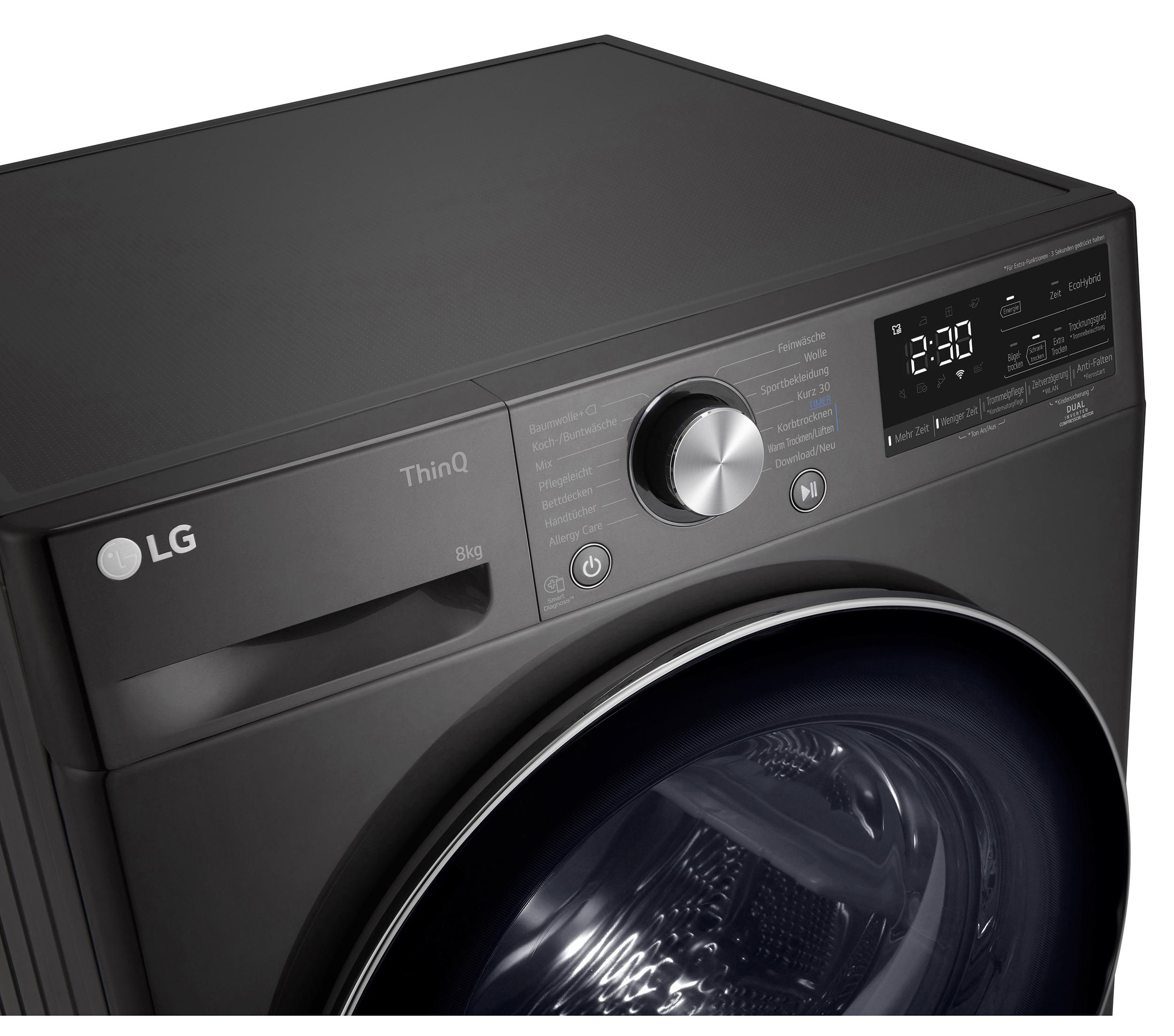 Nahaufnahme einer schwarzen LG-Waschmaschine. Sie hat ein Bedienfeld mit digitaler Anzeige.