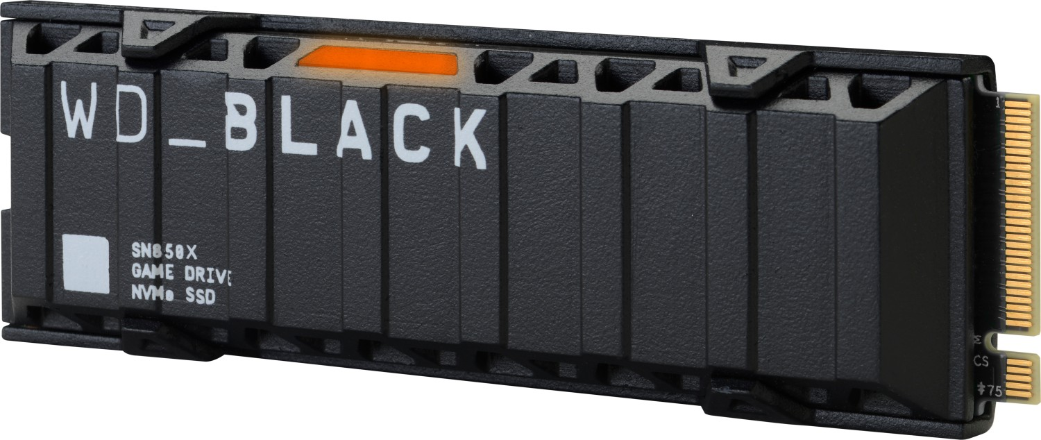 Schwarze WD_BLACK NVMe SSD mit orangefarbenem Akzent oben. Es ist ein Game-Laufwerk.