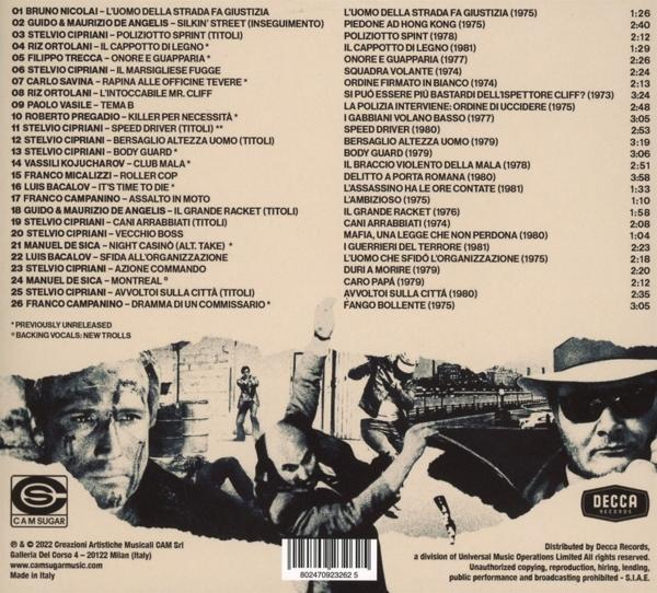 Rückseite eines Albums mit italienischem Text und einem Foto eines Mannes auf einer Bühne.
