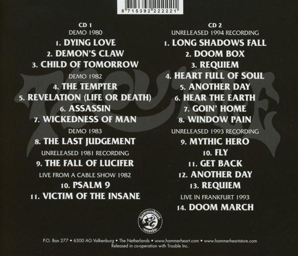Rückseite einer CD mit Titelliste. Der Text ist auf Englisch und enthält Bandnamen und Plattenlabel.