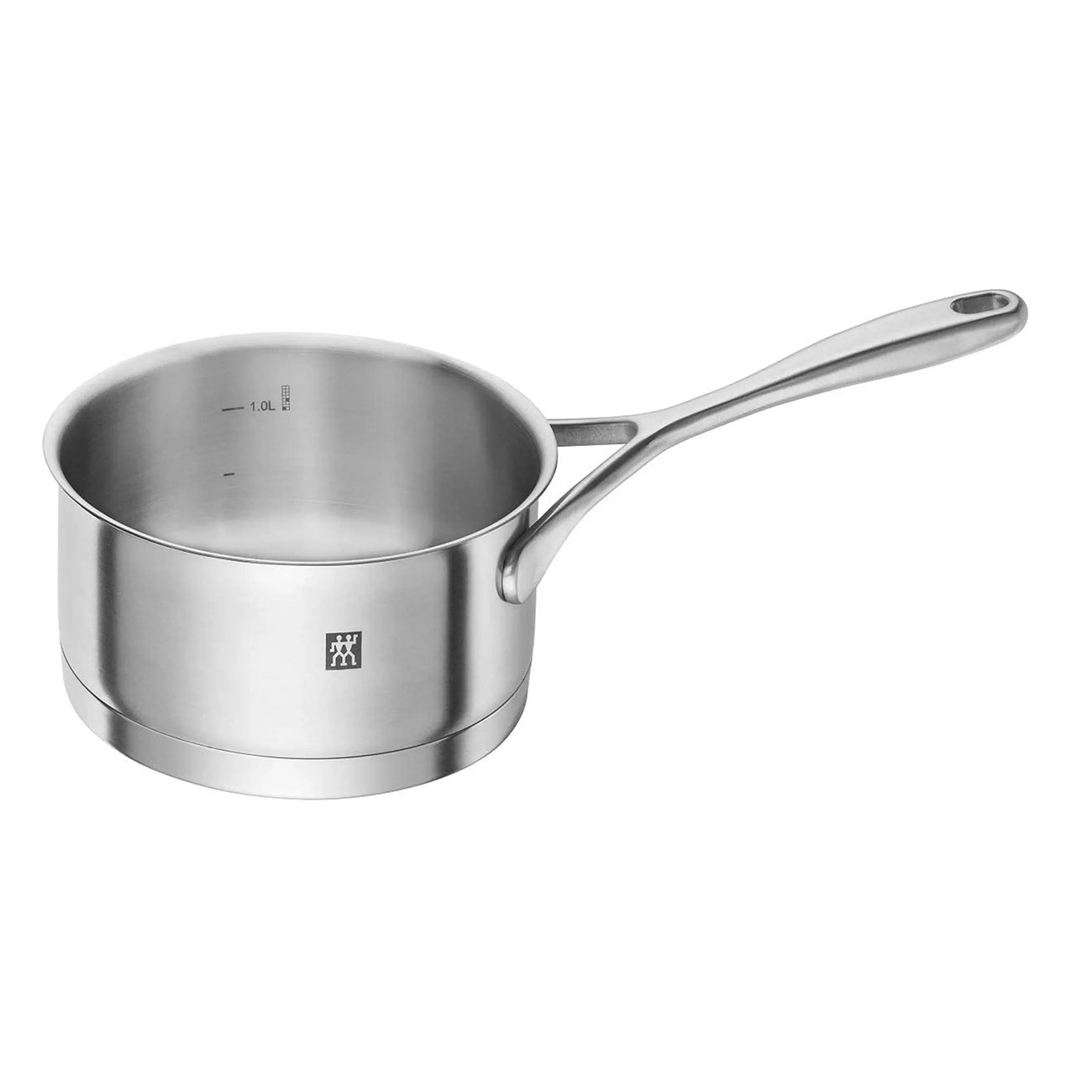 Garnek ze stali nierdzewnej z uchwytem. Czyste, metaliczne wykończenie i logo.