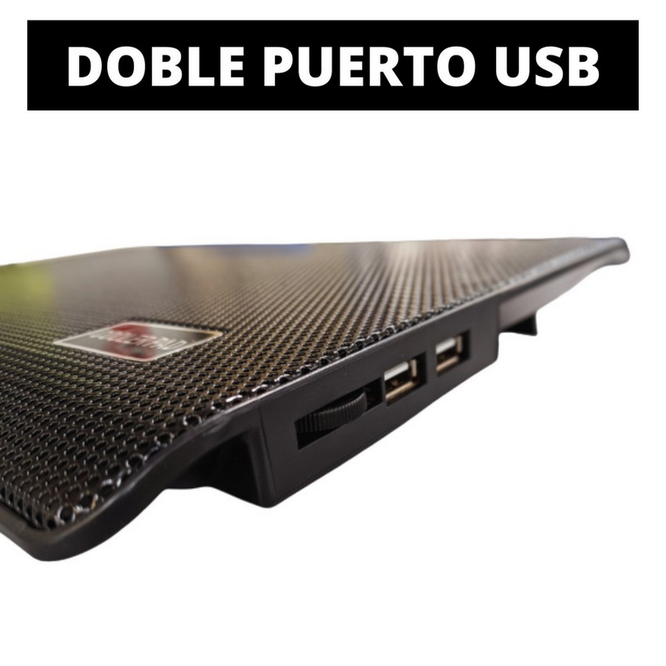 Soporte para portátil negro con puertos USB. El soporte está sobre un fondo blanco. El texto dice 'DOBLE PUERTO USB'.