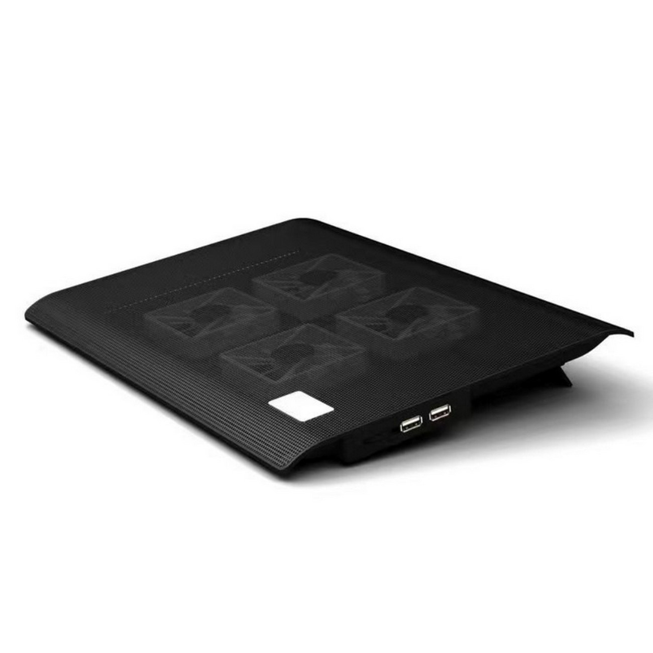 Base de refrigeración para portátil negra con cuatro ventiladores visibles. Dos puertos USB y un botón de encendido.