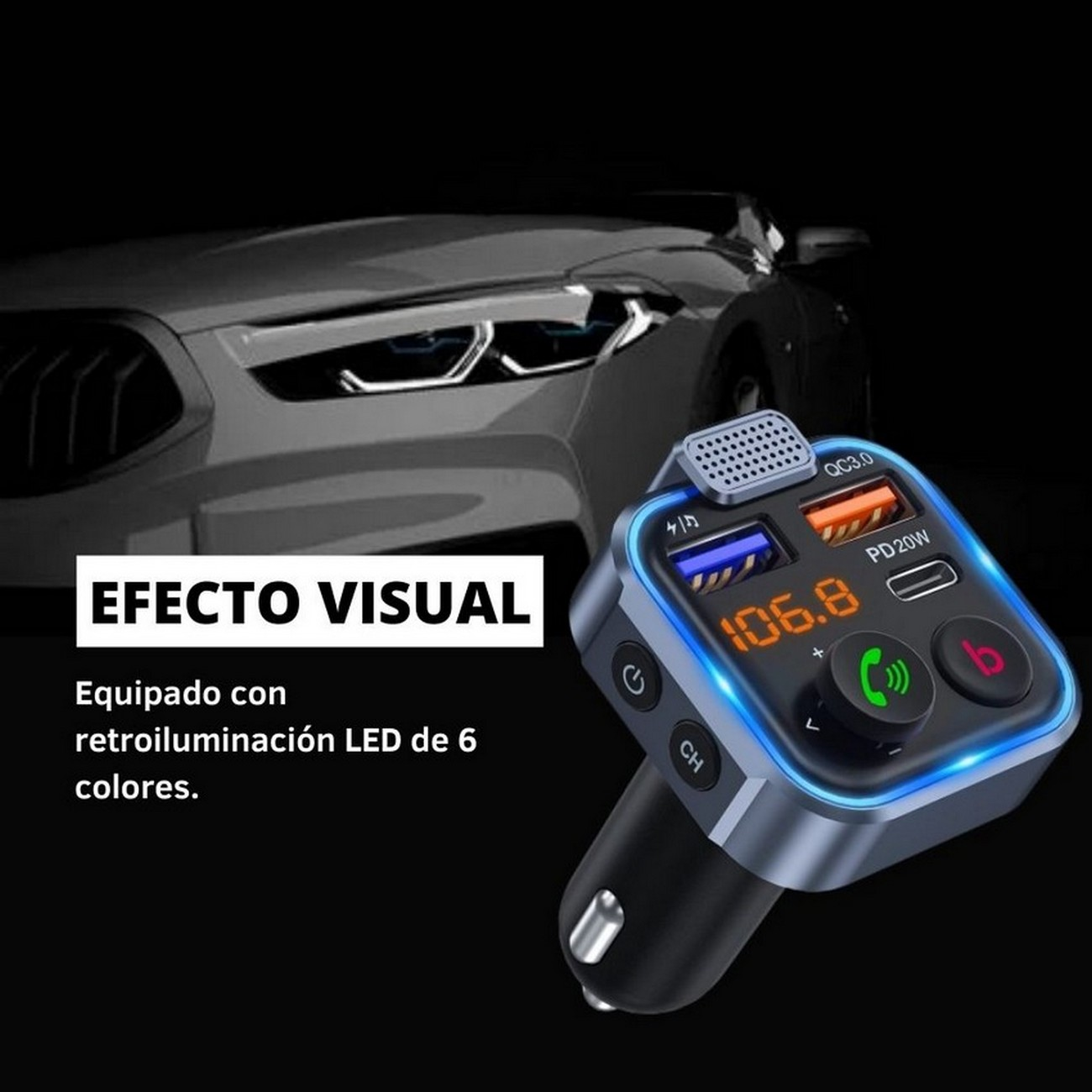 Adaptador de cargador de coche con pantalla digital que muestra 106.8. Tiene puertos USB y botones. Un coche al fondo.