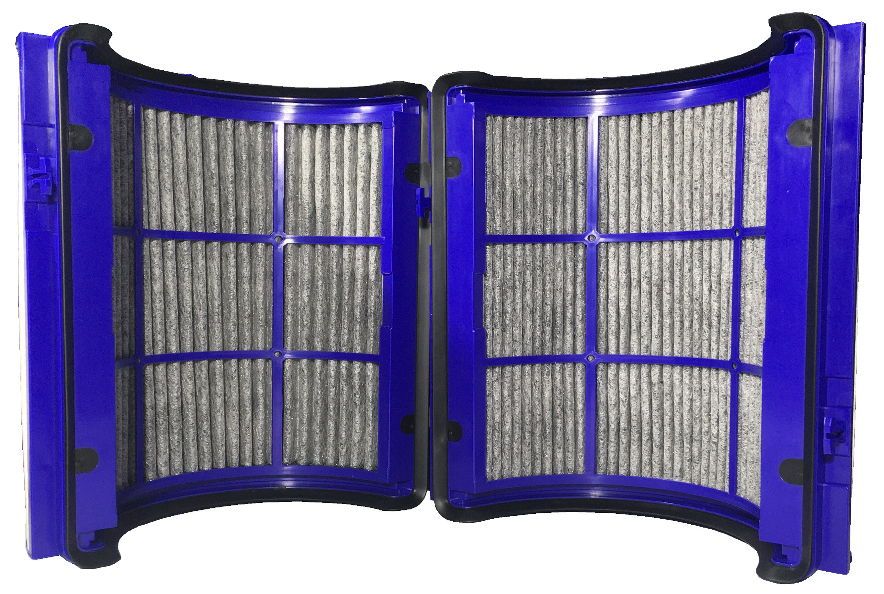 Ein geöffneter blauer Filter mit zwei rechteckigen Abschnitten mit grauem Filtermaterial.