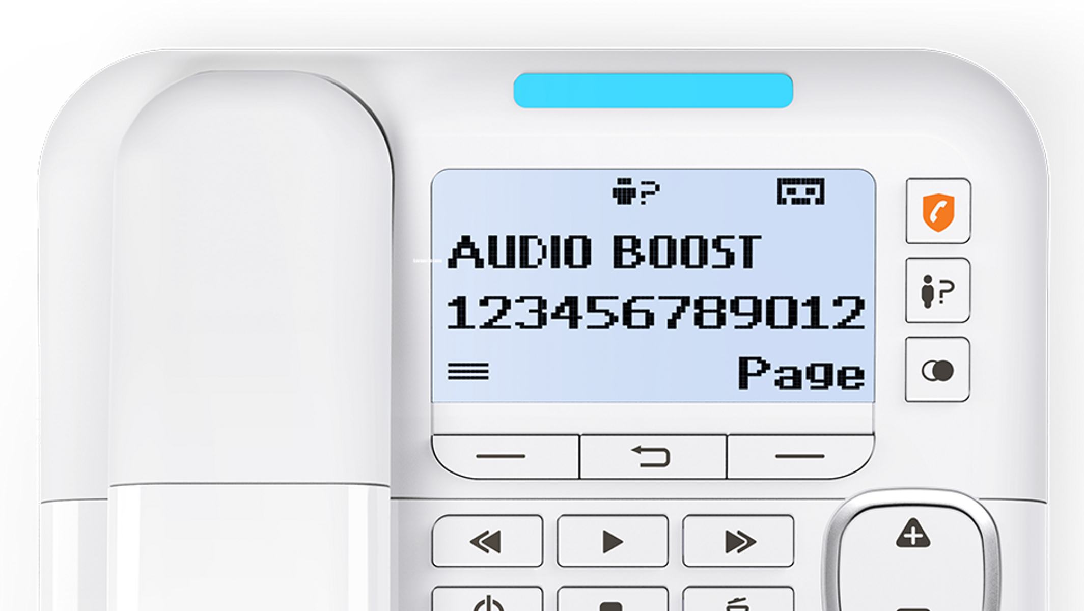 Un telefono fisso bianco con uno schermo che mostra 'AUDIO BOOST' e un numero di telefono.