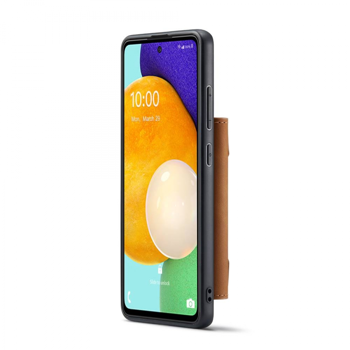 Ein Telefon in einer schwarzen Hülle mit einem braunen Portemonnaie. Der Telefonbildschirm zeigt Datum und Uhrzeit.