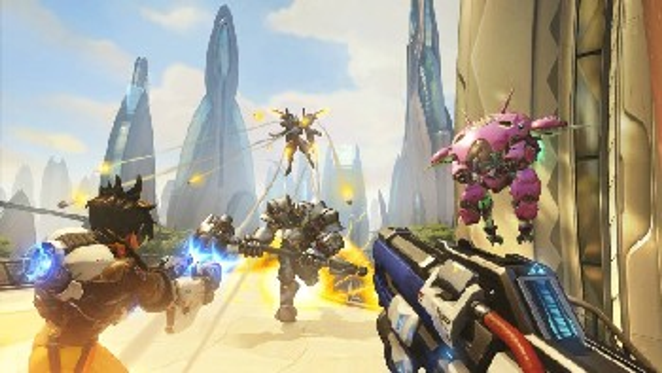 Postacie w bitwie w grze wideo. Dwa roboty i dwie postacie walczą w środowisku science-fiction.