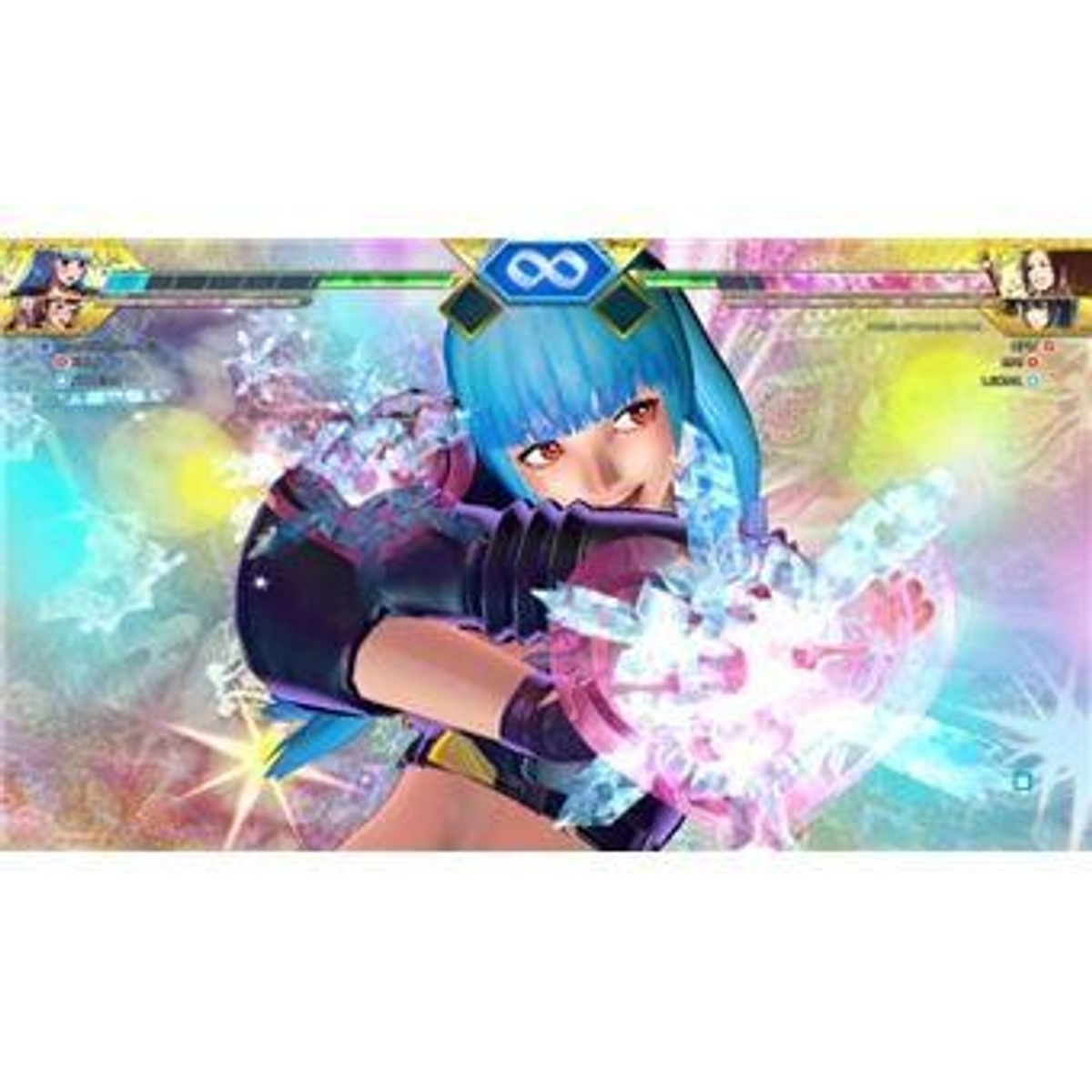 Postać żeńska w stylu anime z niebieskimi włosami, używająca wybuchów energii w scenie walki.