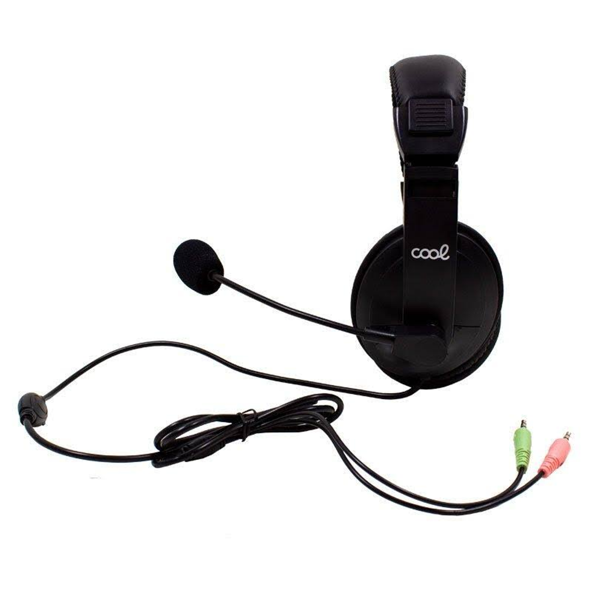 Auriculares negros con micrófono y dos conectores de entrada, sobre fondo blanco, vista en ángulo.