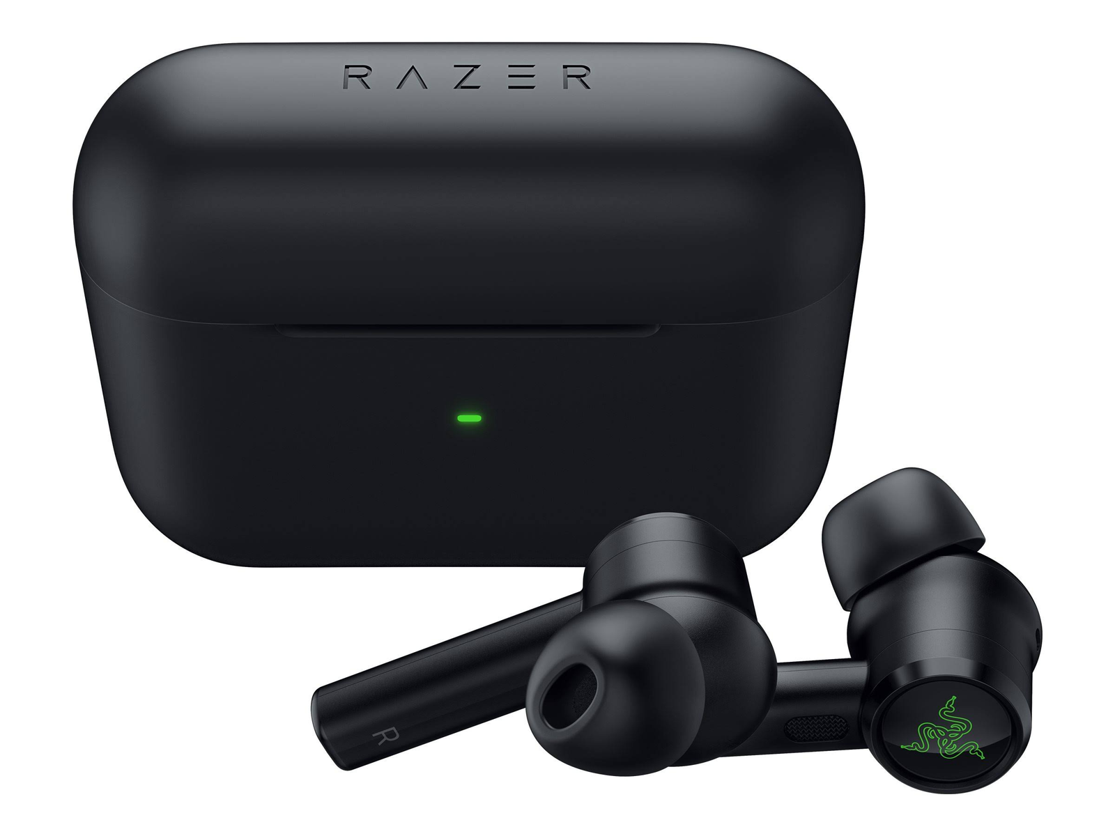 Schwarze Razer-Ohrhörer und Ladeetui. Grünes Licht leuchtet am Etui.