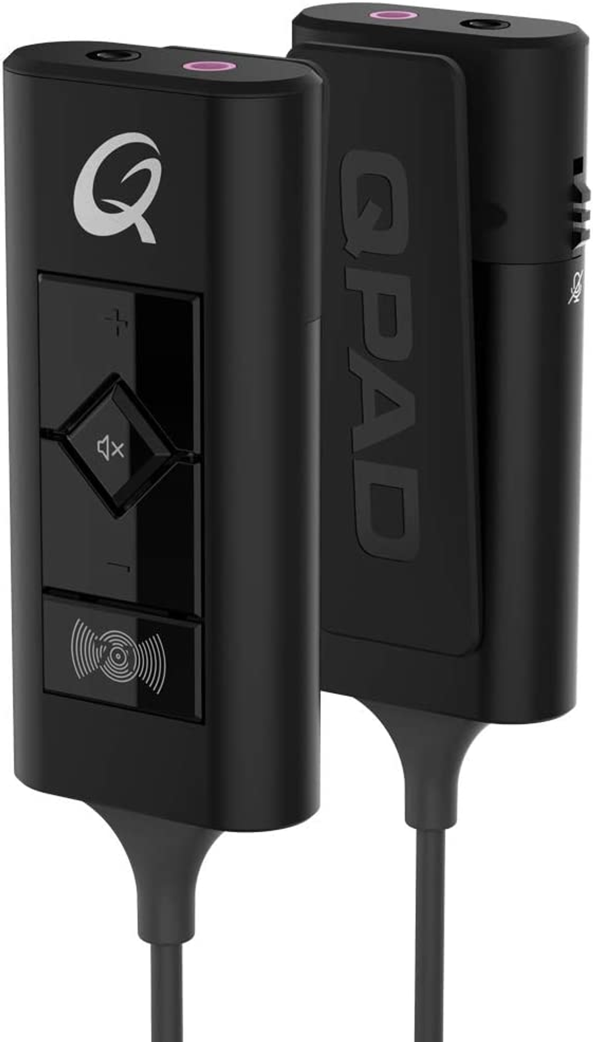 Dispositivo nero con controlli audio e una clip. Il dispositivo ha il logo QPAD.