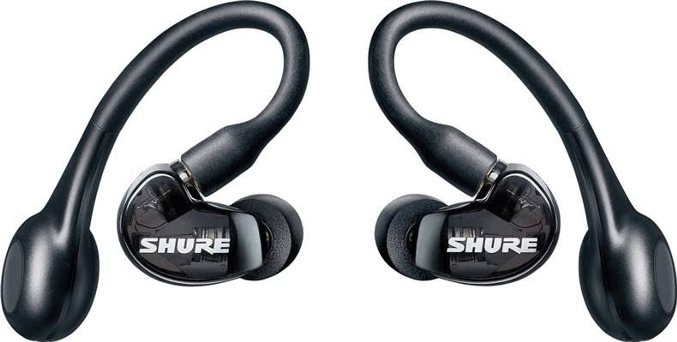 Czarne słuchawki Shure z zakrzywionym haczykiem na ucho. Logo Shure jest widoczne.