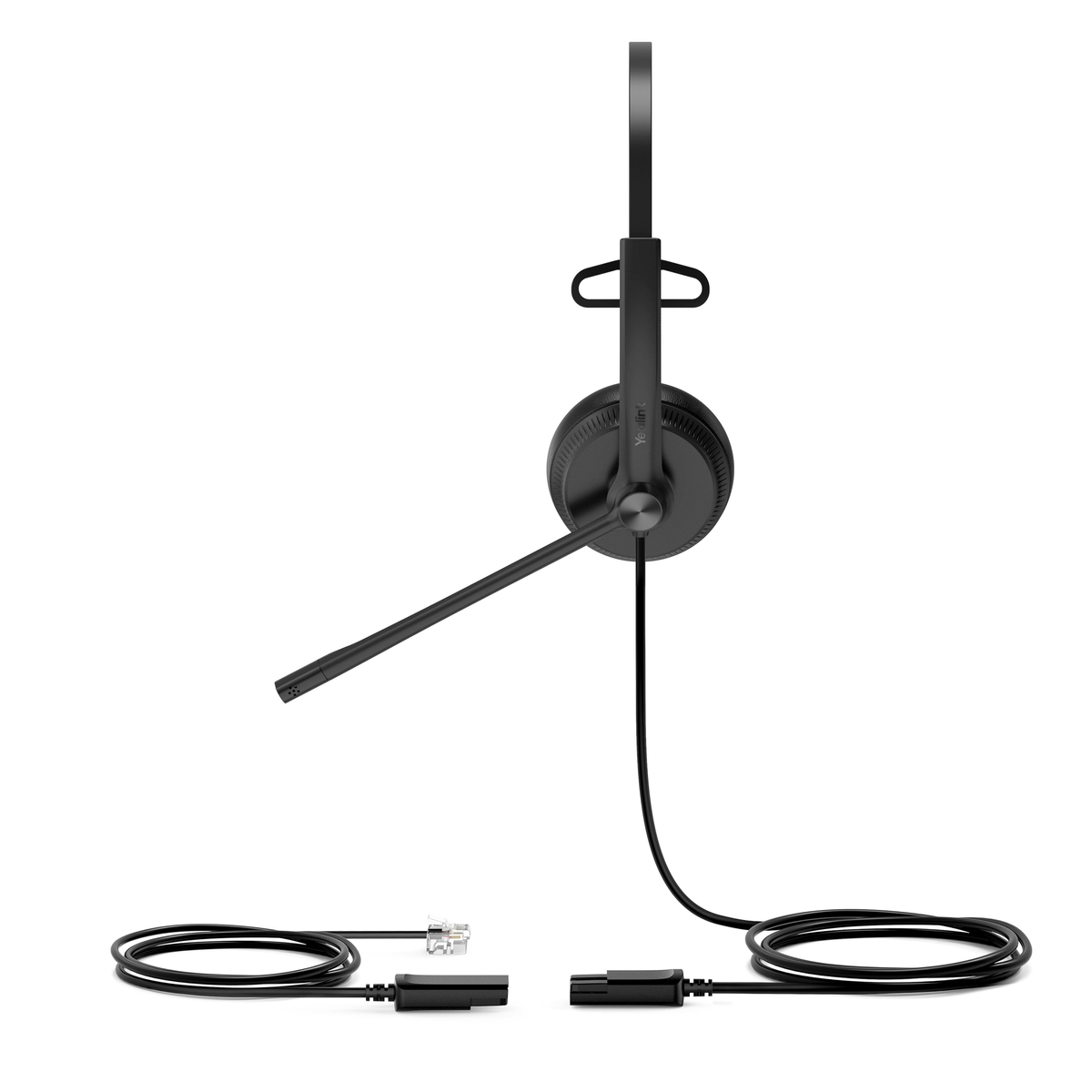 Auriculares negros con un micrófono largo y dos cables. Fondo blanco.