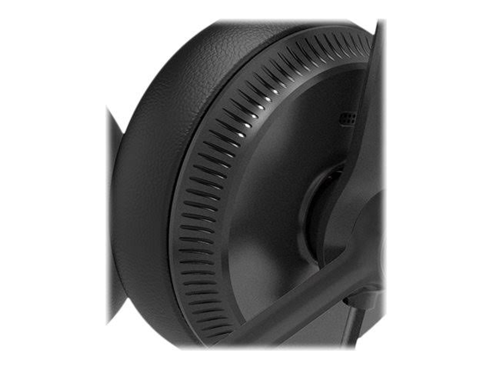 Primer plano de un auricular negro con diseño circular. El auricular tiene una superficie estampada.