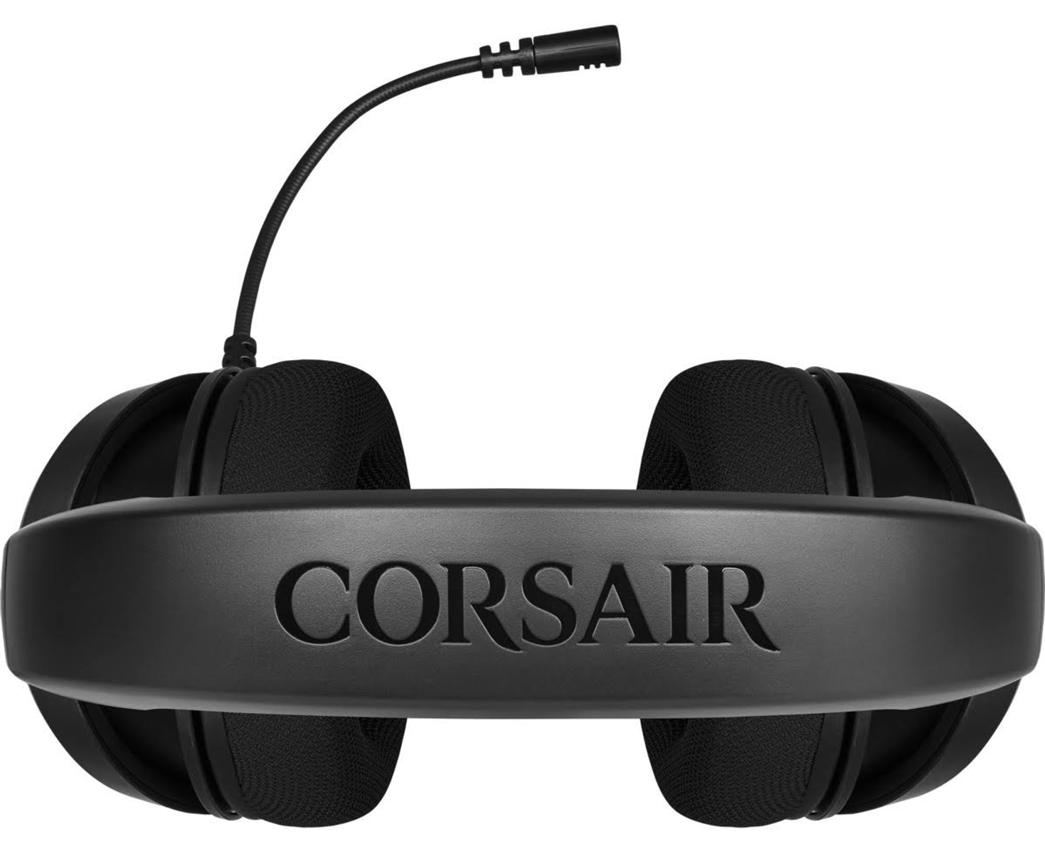 Siyah kulaklık seti. 'Corsair' markası bant üzerinde görülebilir. Beyaz zemin.
