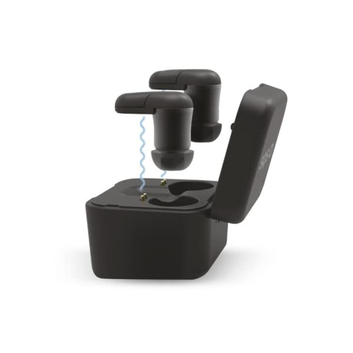 Auricolari neri in una custodia di ricarica nera, aperta. Un auricolare è sospeso sopra la custodia.