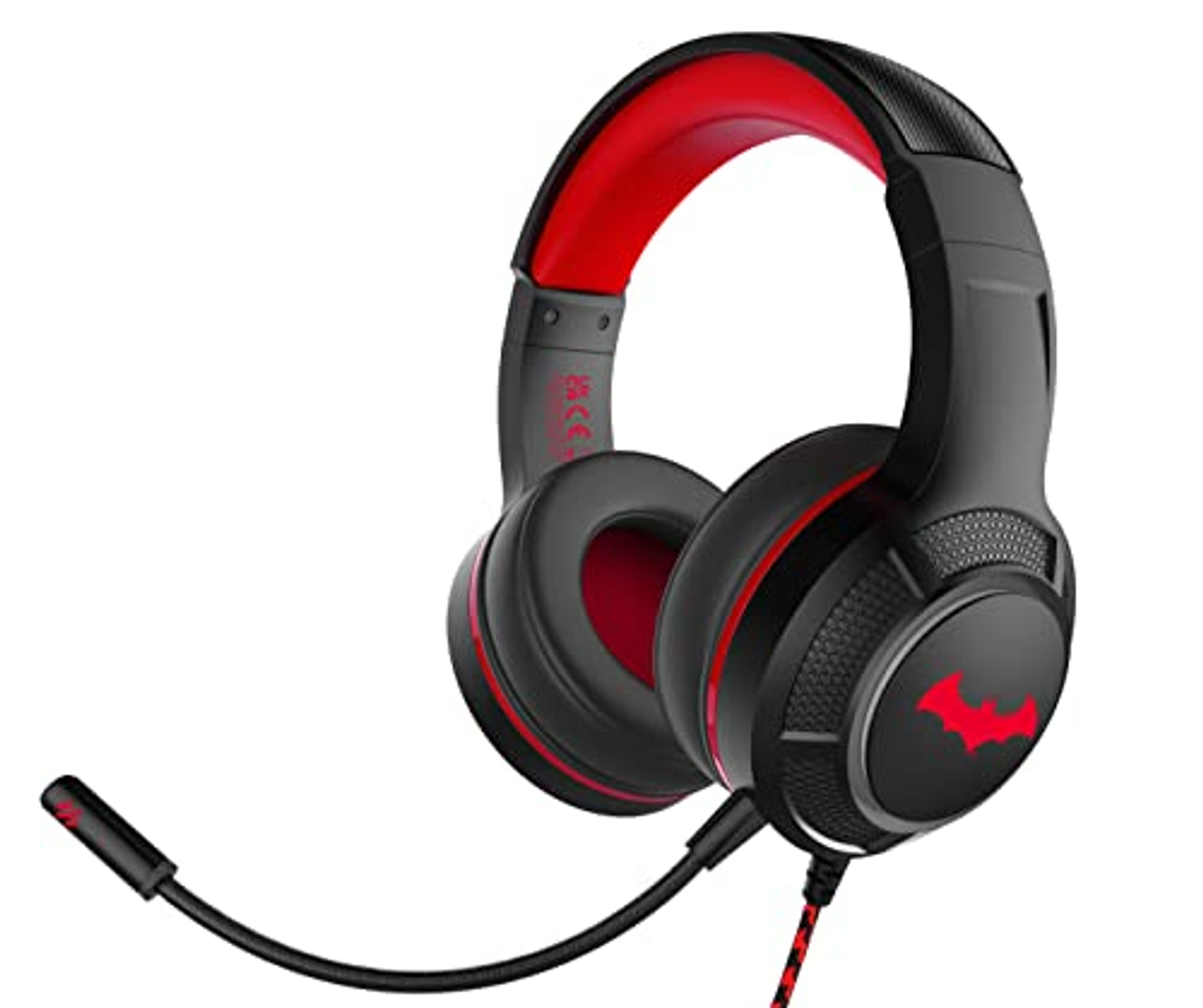 Czarne i czerwone słuchawki do gier z mikrofonem. Słuchawki mają logo Batmana.