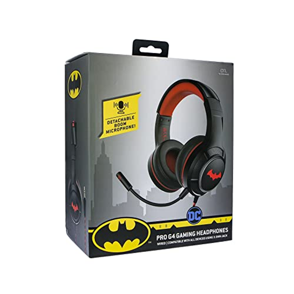 Pudełko ze słuchawkami z logo Batmana i odłączanym mikrofonem. Na pudełku napis 'PRO G4 GAMING HEADPHONES'.
