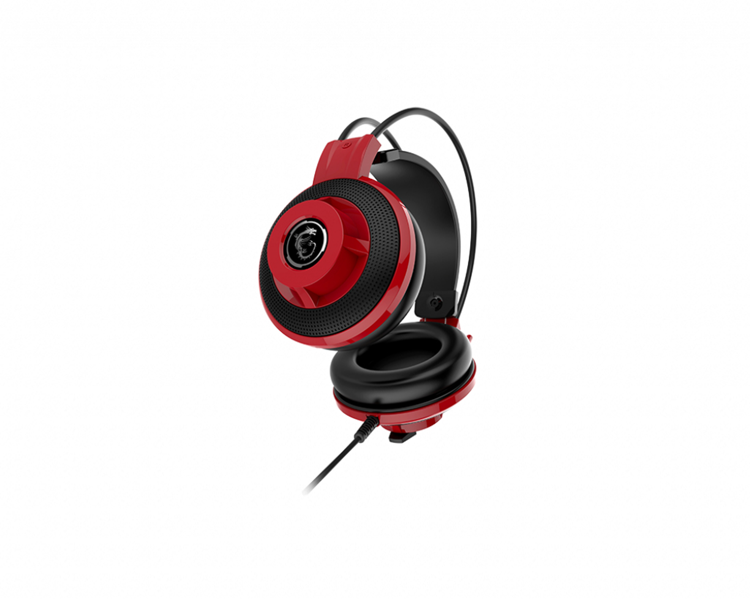 Auriculares para juegos rojos y negros. Orejeras rojas con detalles negros. Cable negro, aislado en blanco.