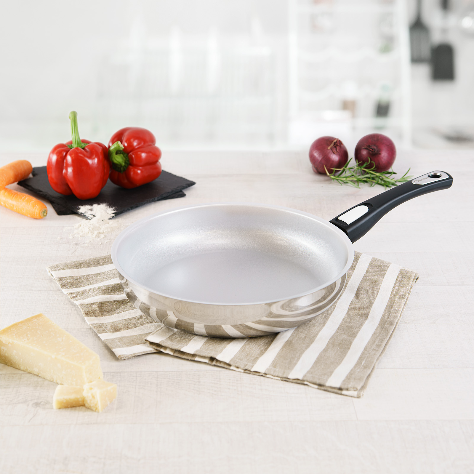 Genius CERAFIT STAAL koekenpannenset met keramische coating 28, 24, 20