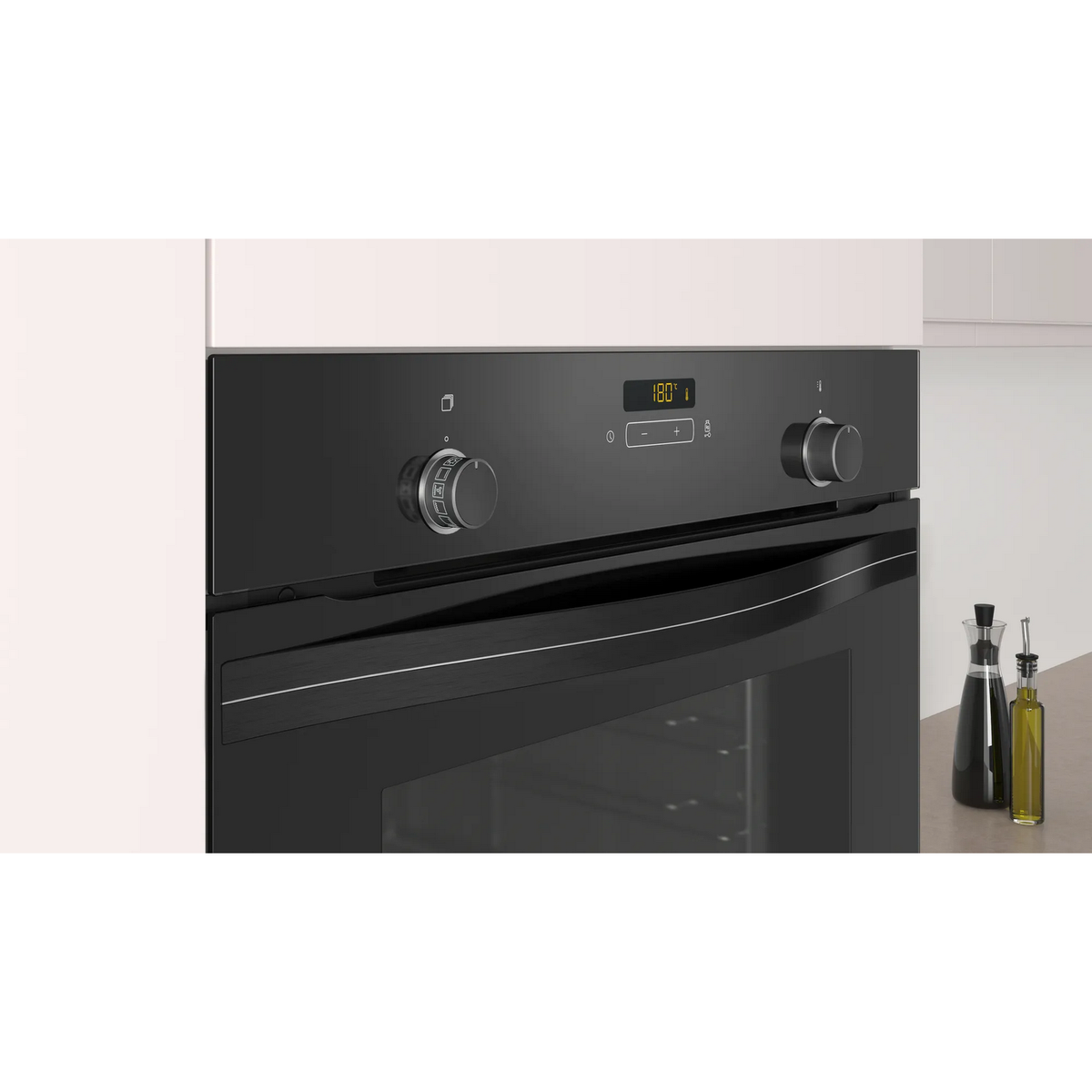 Panel de control de horno negro con perillas y pantalla digital mostrando 180°.