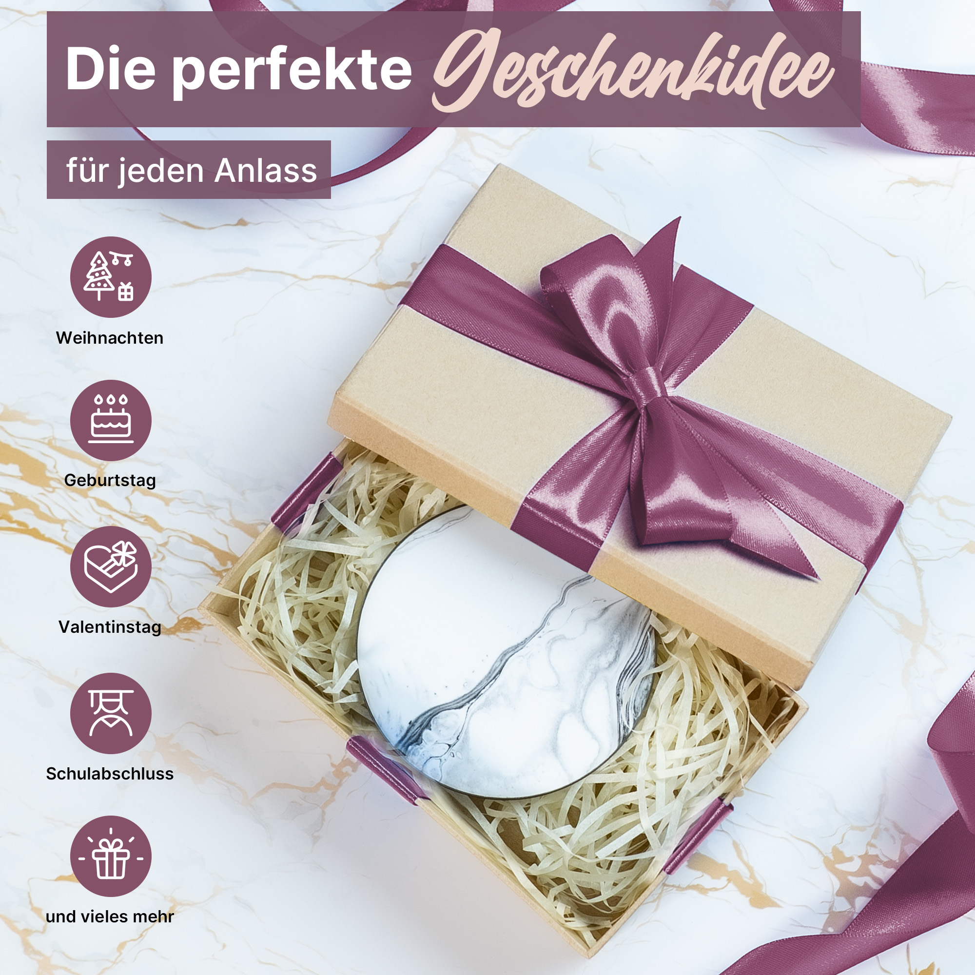 Geschenkbox mit Schleife, enthält Untersetzer auf Stroh. Text: Das perfekte Geschenk für jeden Anlass.