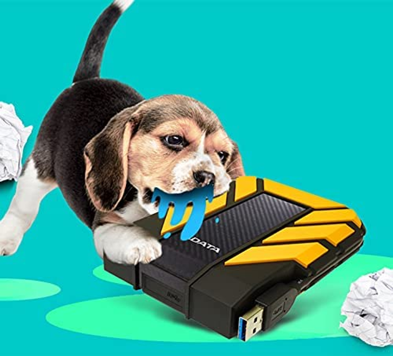 Czerwony, zaokrąglony zewnętrzny dysk twardy, ze srebrnym obramowaniem.