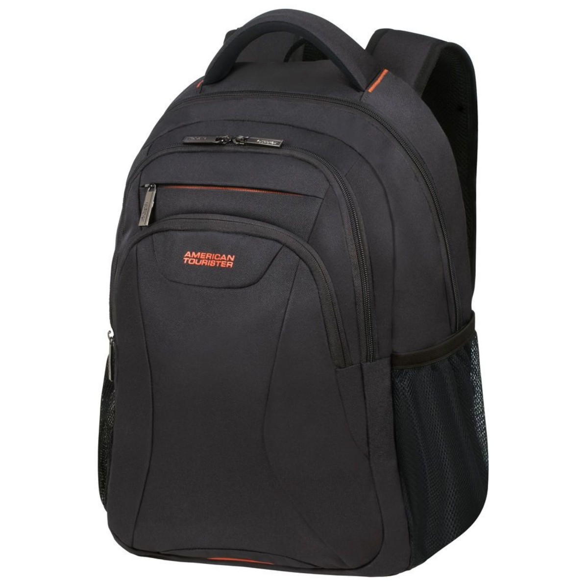 Schwarzer Rucksack mit roten Akzenten. 'American Tourister' Logo sichtbar.