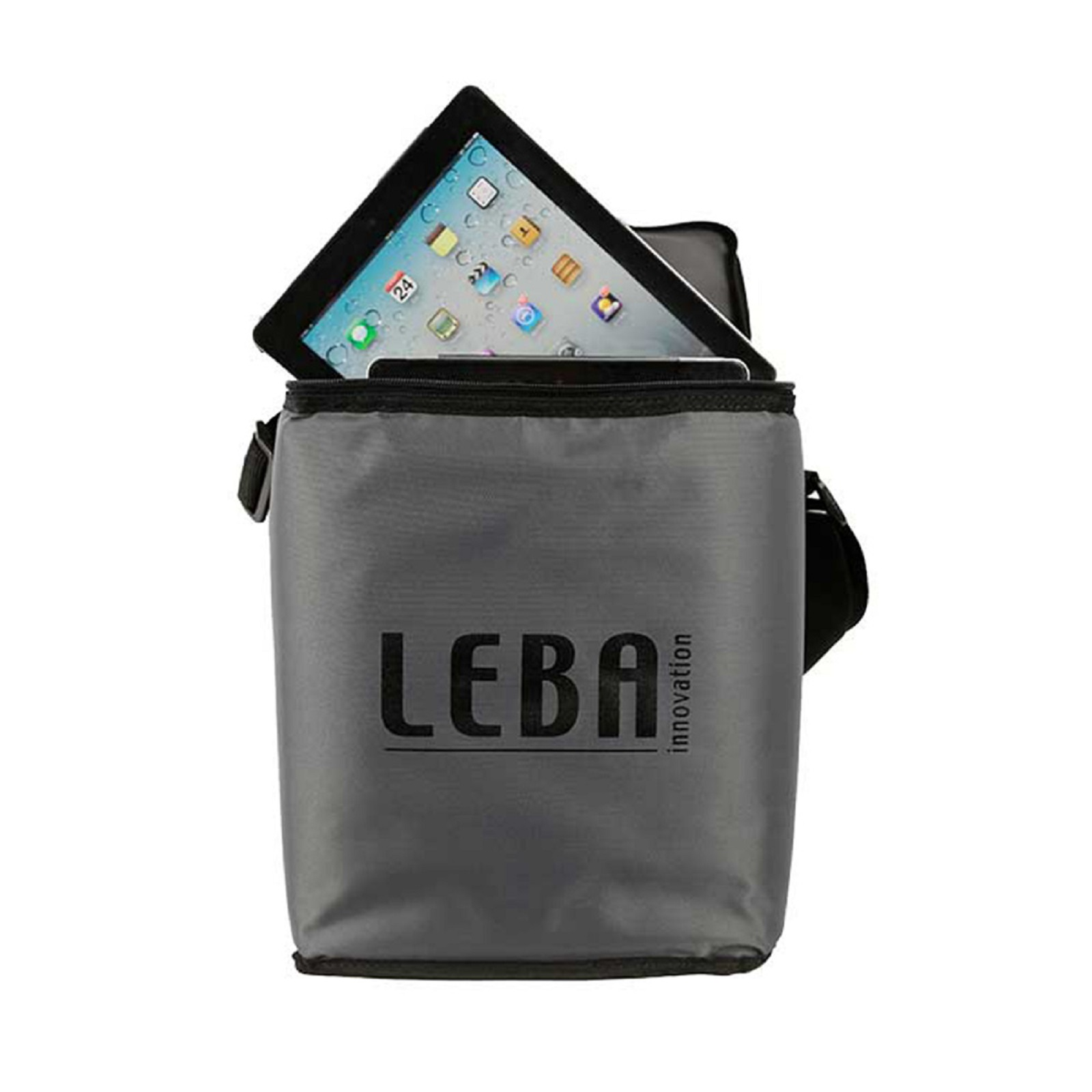 Graue Isolier-Tasche mit Tablet, LEBA-Logo sichtbar.
