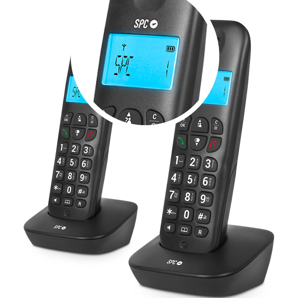 Due telefoni cordless neri con display blu, che mostrano numeri e livello della batteria.