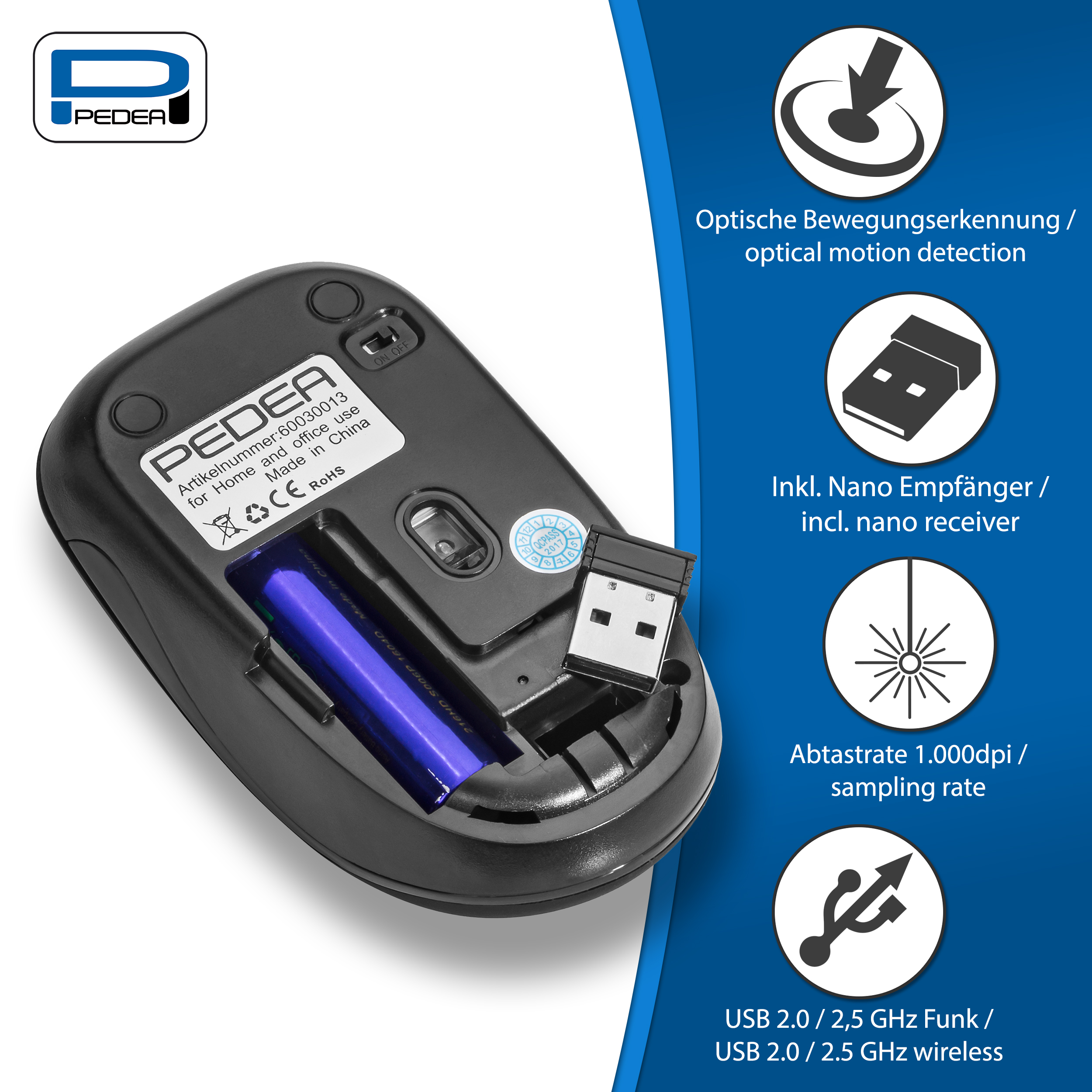 Die Unterseite einer schwarzen Computermaus mit USB-Empfänger und Batterie.