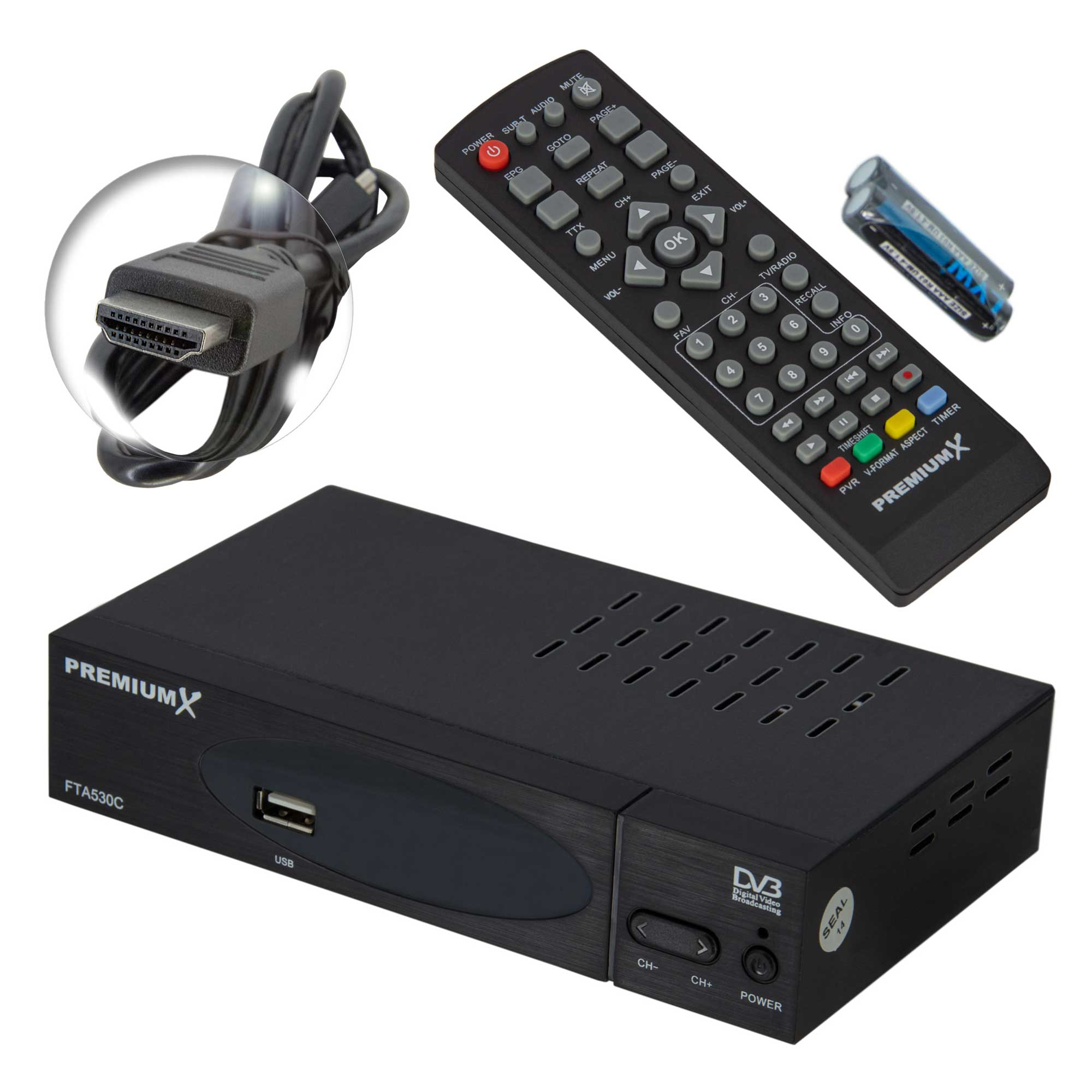 Ein schwarzer digitaler Receiver und eine Fernbedienung auf weißer Oberfläche. HDMI-Kabel und Batterien vorhanden.