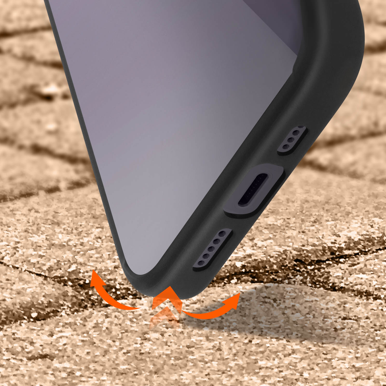 Eine schwarze Handyhülle mit einem Telefon. Die Hülle liegt im Sand.