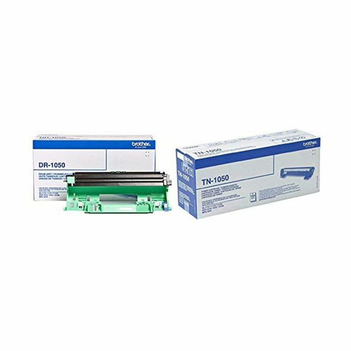 Due scatole di cartucce toner per stampanti: DR-1050 e TN-1050, con un'unità tamburo e una cartuccia toner visibili.