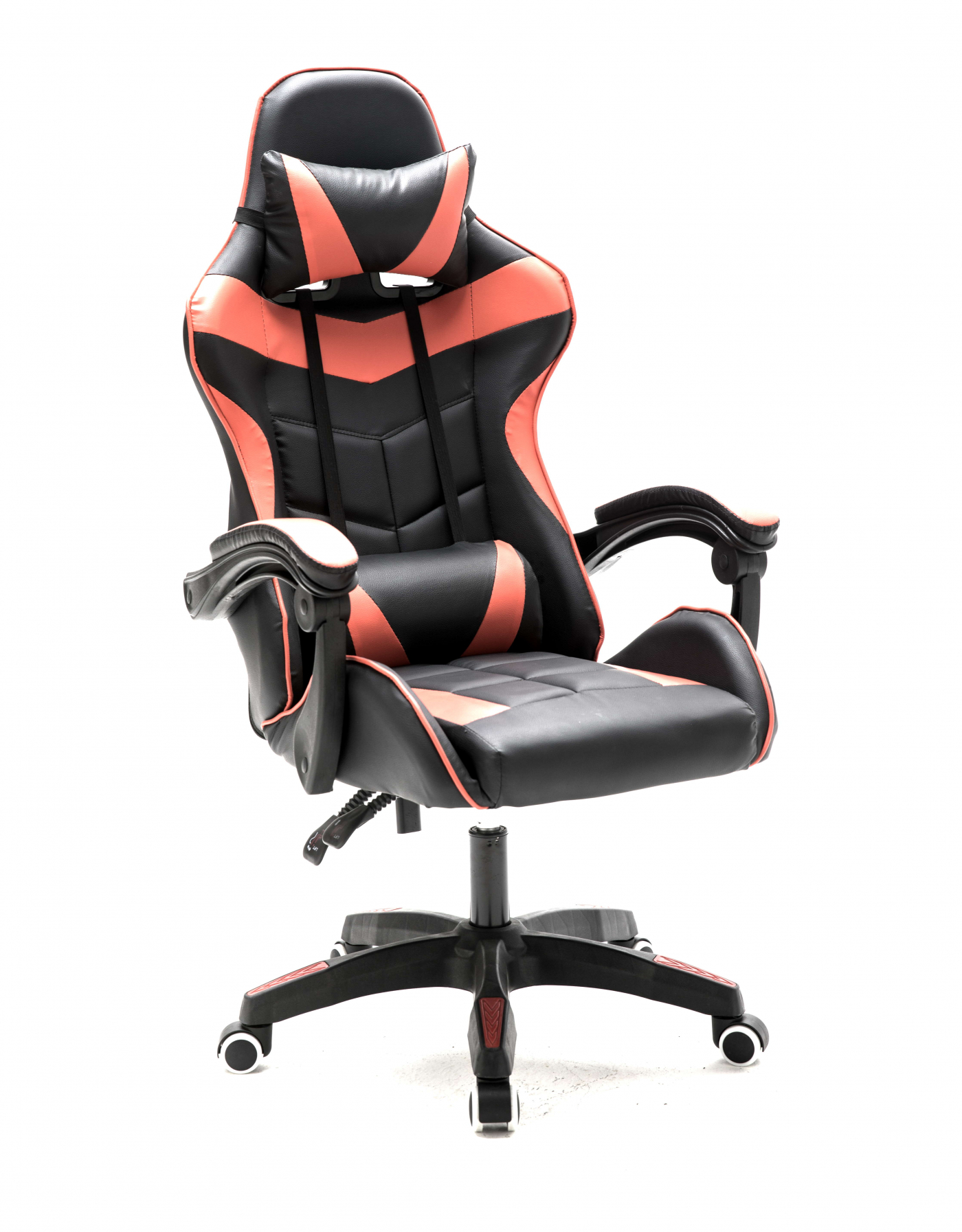Ein schwarz-roter Gaming-Stuhl mit Kopfstütze, Armlehnen und einem Fünf-Rollen-Gestell auf weißem Hintergrund.