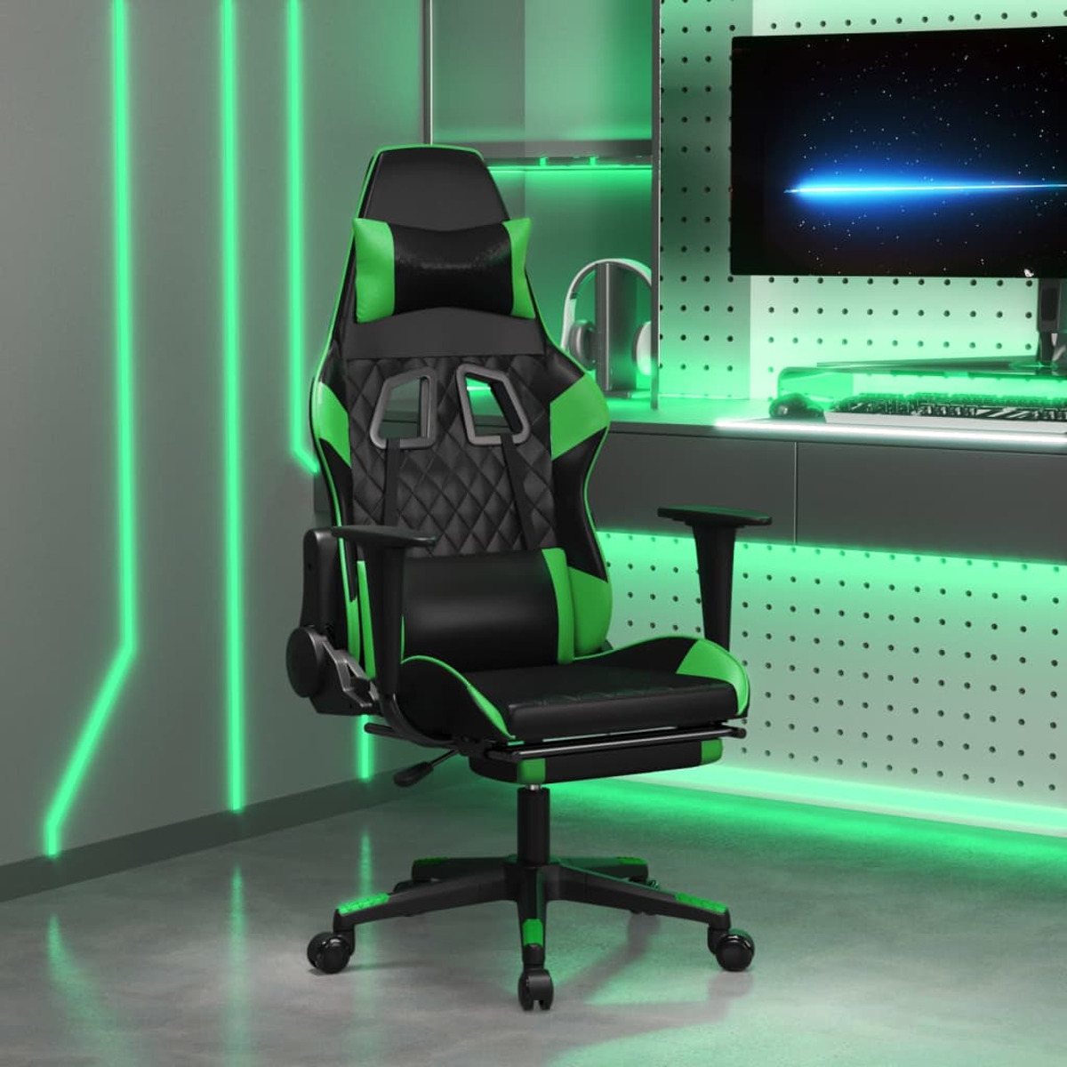 Ein Gaming-Stuhl in einem Raum mit grünen Neonlichtern, einem Monitor und einem Schreibtisch.