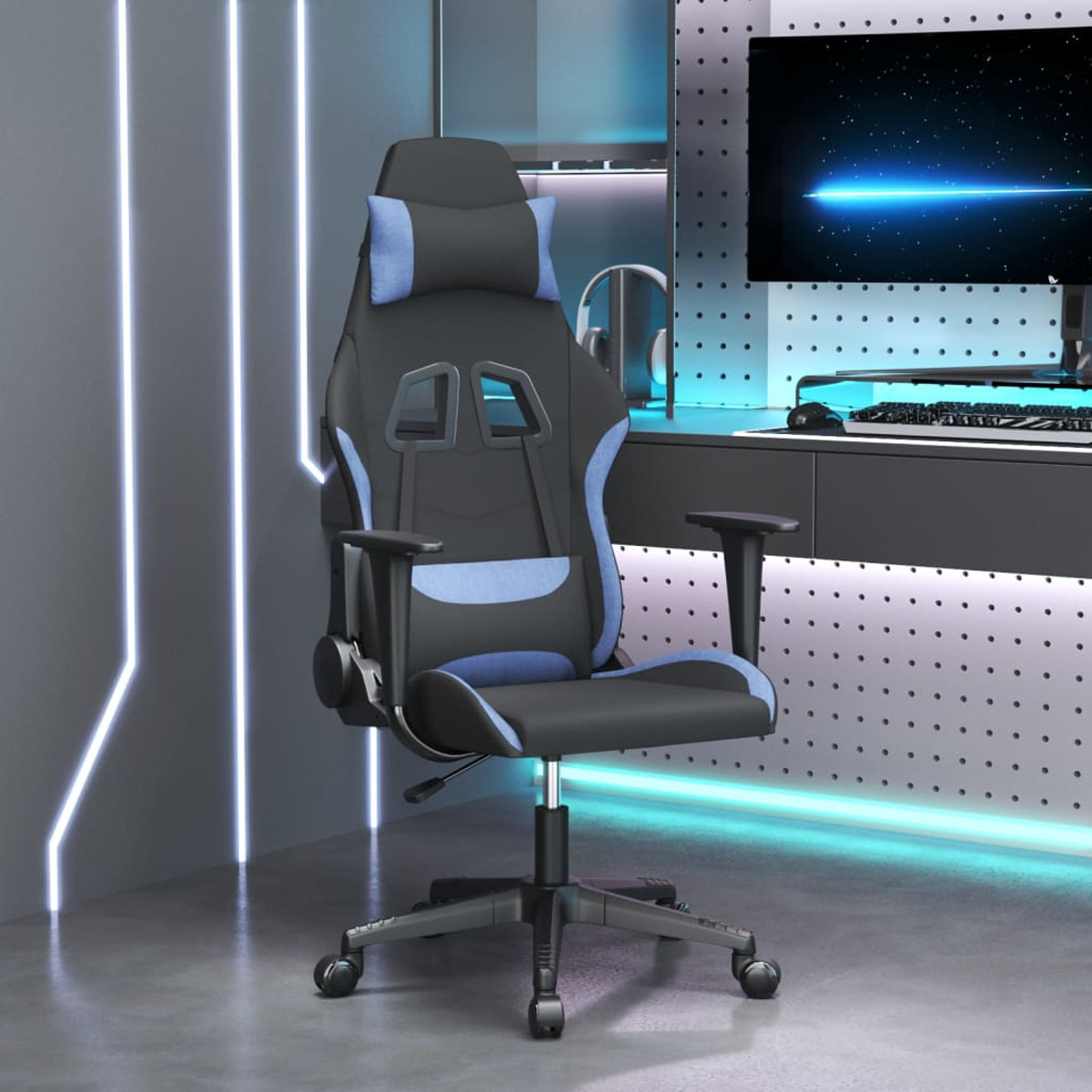 Gaming-Stuhl, schwarz und blau, in einem Raum. Der Stuhl hat ein einzigartiges Design. Beleuchteter Hintergrund.