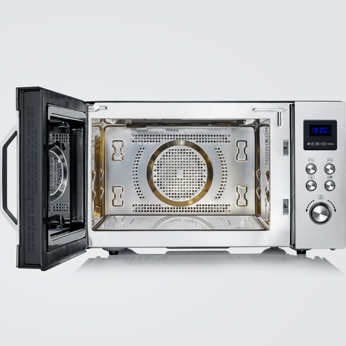 Kuchenka mikrofalowa z otwartymi drzwiami, pokazująca wnętrze.