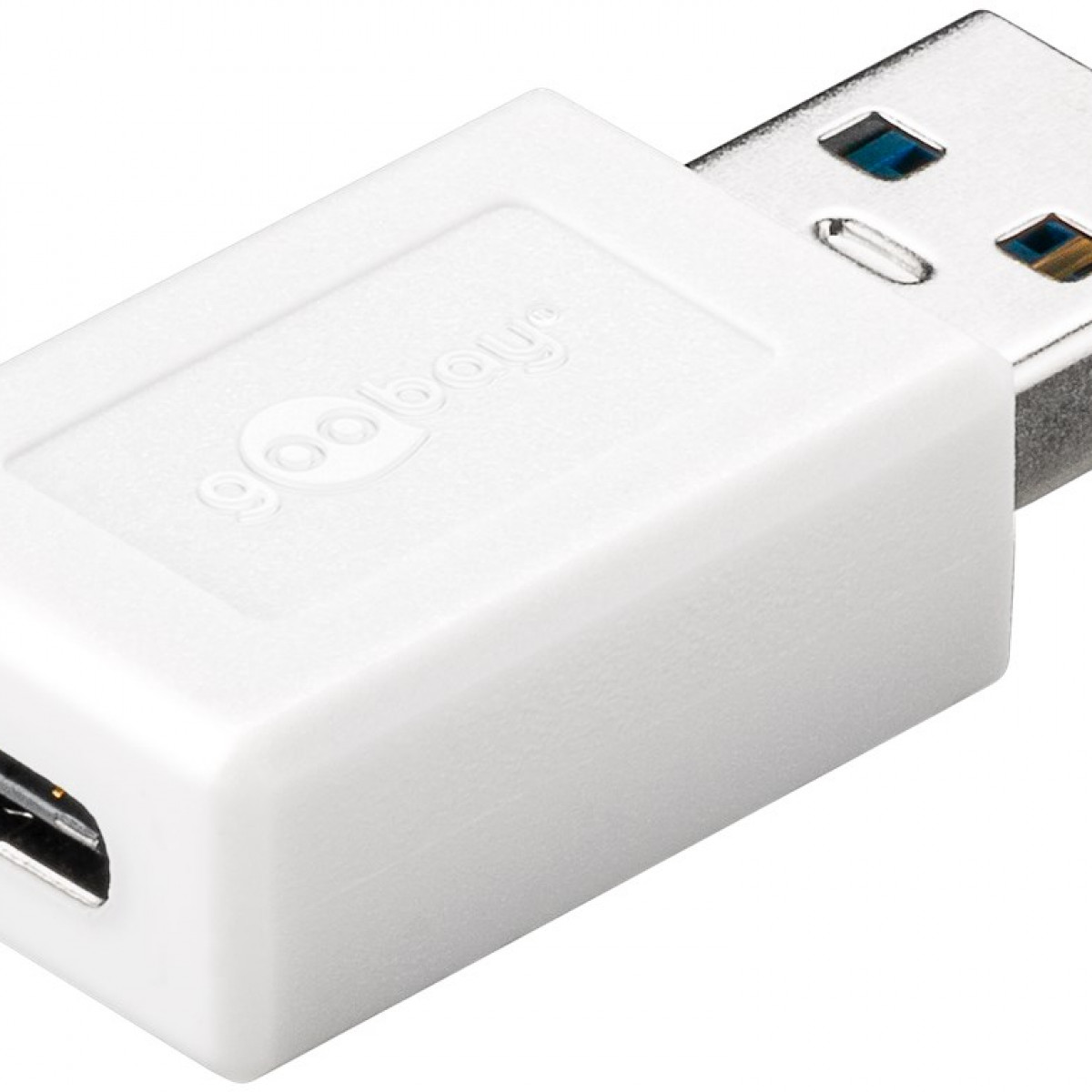 Ein weißer USB-Adapter mit einem USB-A-Anschluss und einem Micro-USB-Anschluss. Der Markenname ist sichtbar.
