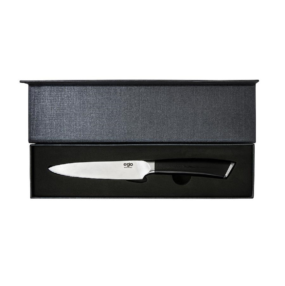 Schwarze Box mit Messer; Messer hat silberne Klinge und schwarzen Griff.