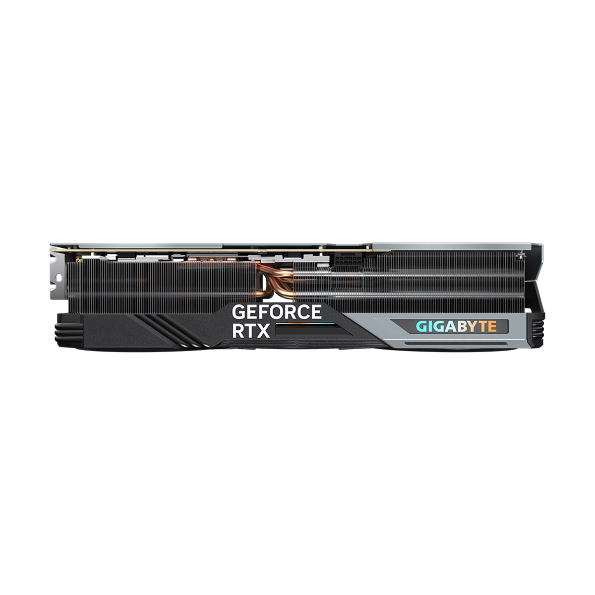 Scheda grafica con etichette "GEFORCE RTX" e "GIGABYTE", sfondo nero.
