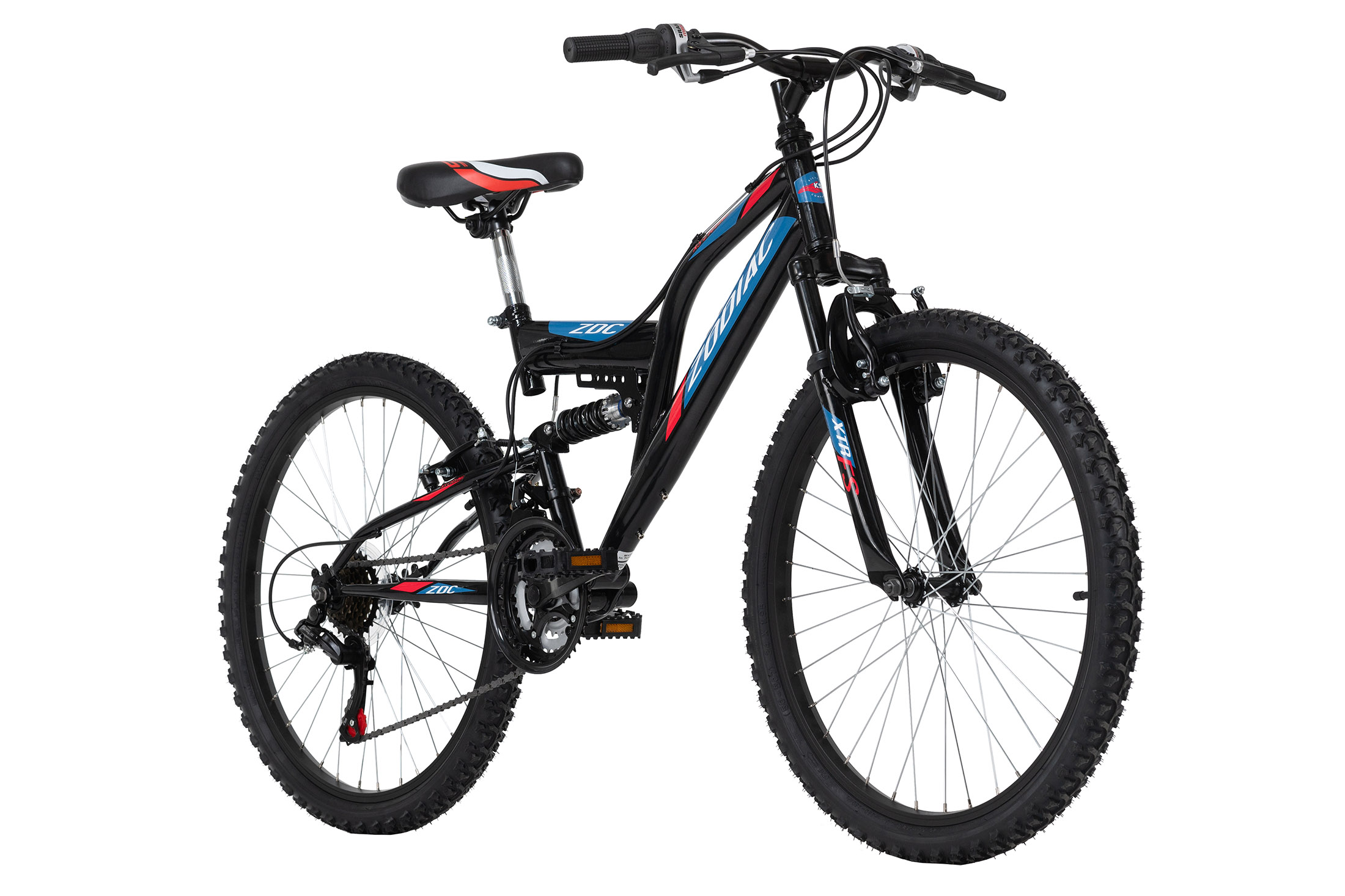 Ein schwarz-blaues Mountainbike mit Federung, auf weißem Hintergrund.