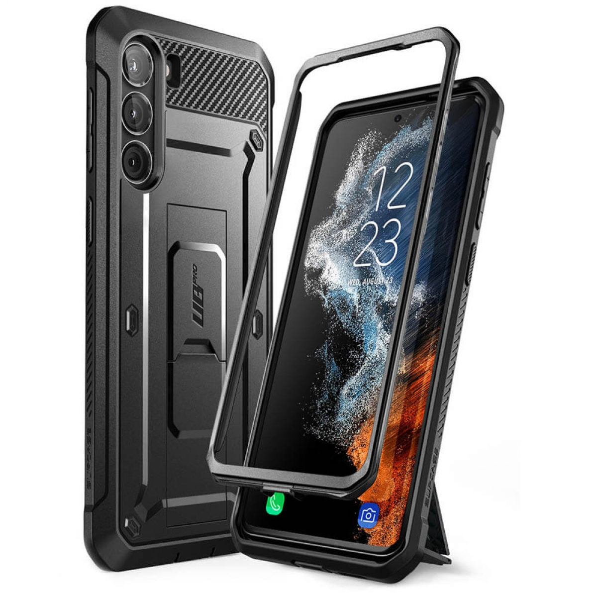 Schwarze Handyhülle mit Telefon darin. Die Hülle hat einen Ständer und ein Kohlefaserdetail. Der Telefonbildschirm ist sichtbar.