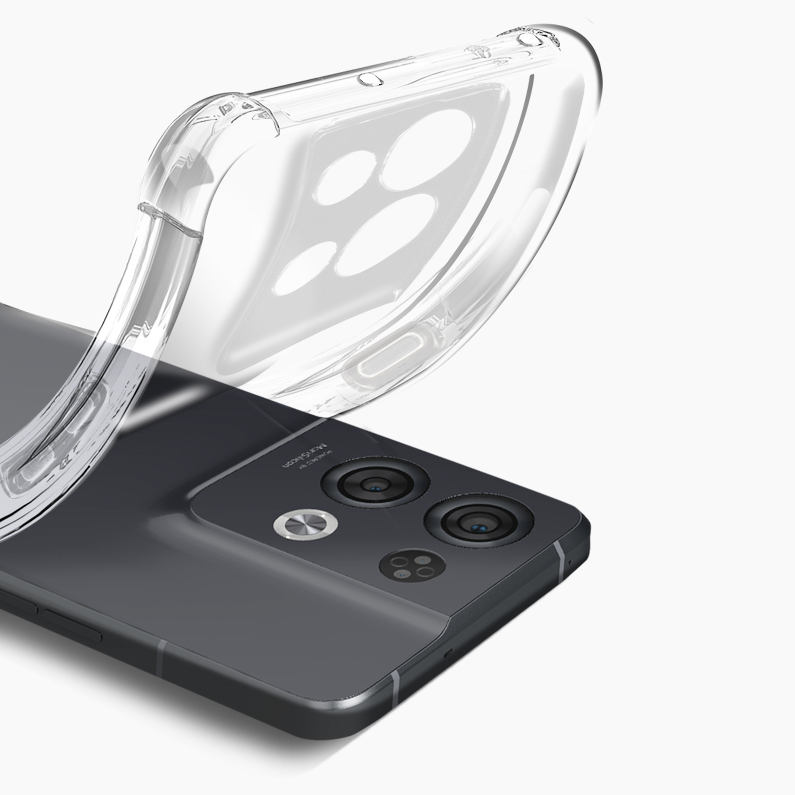 Custodia trasparente per telefono che copre parzialmente un telefono grigio scuro. Il telefono ha tre fotocamere.