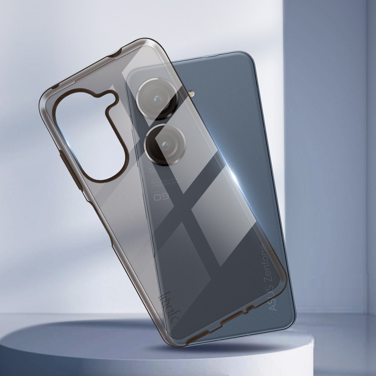 Custodia trasparente per telefono sopra un telefono. Il telefono ha due fotocamere.