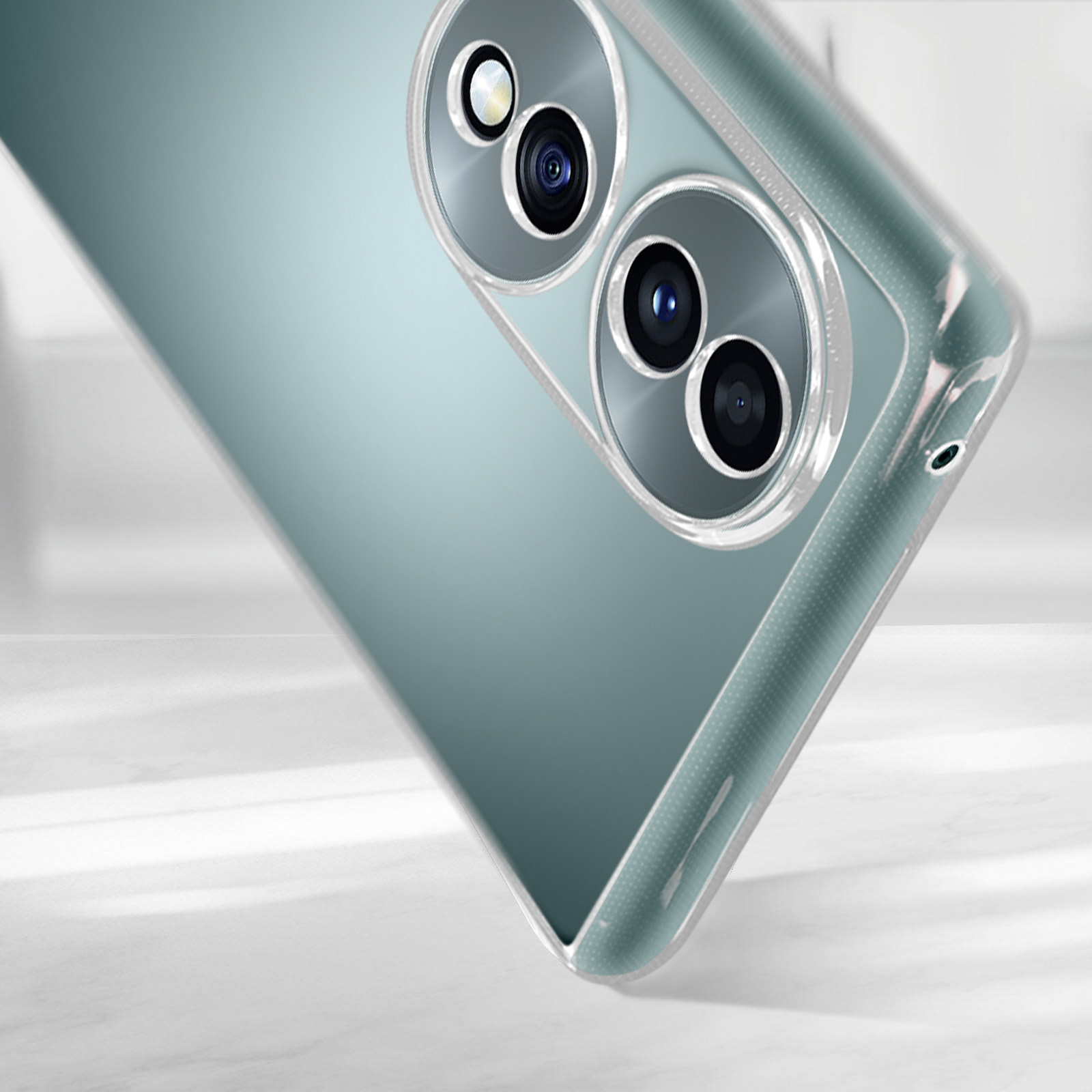 Gli obiettivi della fotocamera sono in una custodia trasparente.