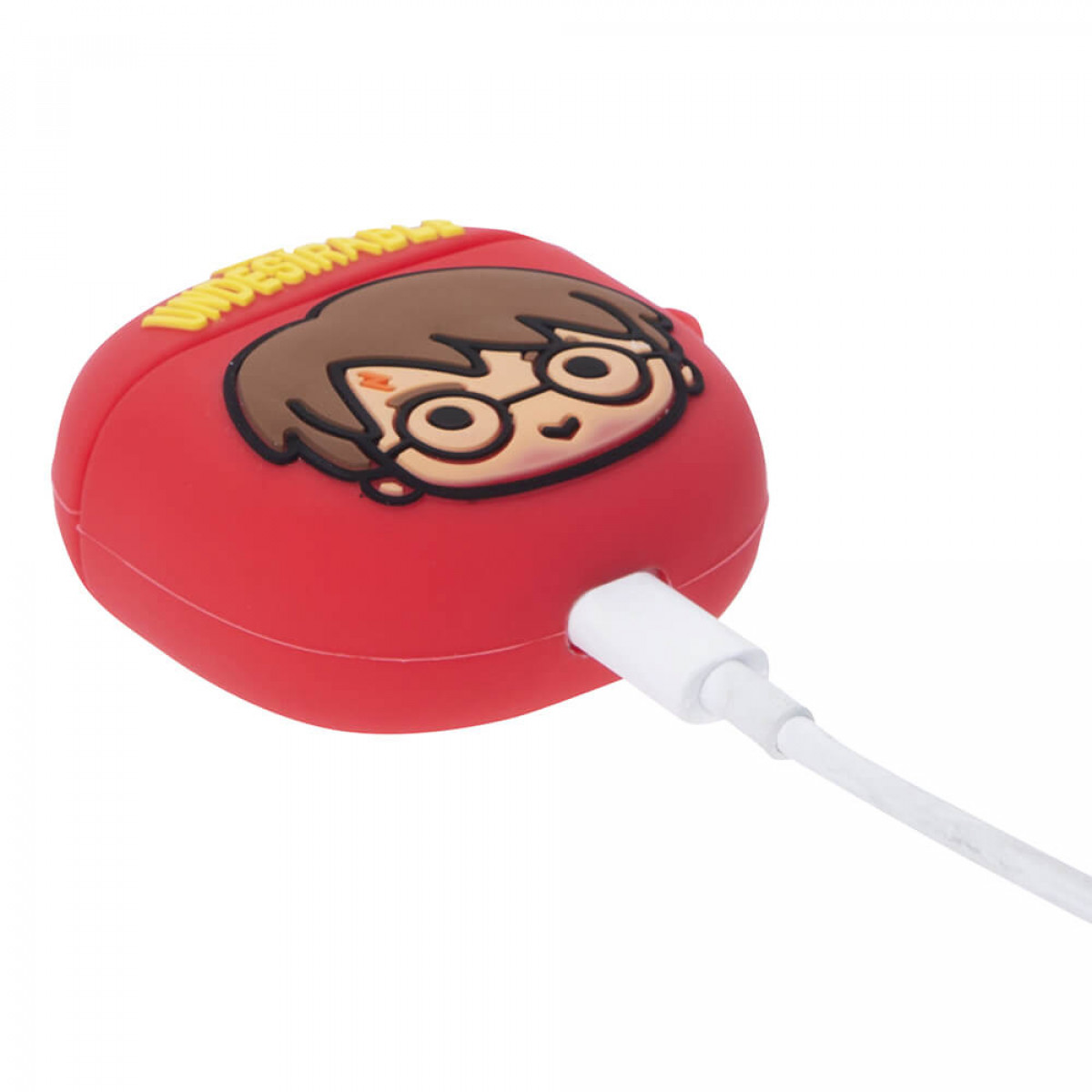 Custodia per auricolari a cartoni animati rossa con cavo di ricarica bianco collegato. La custodia ha un design a personaggio.