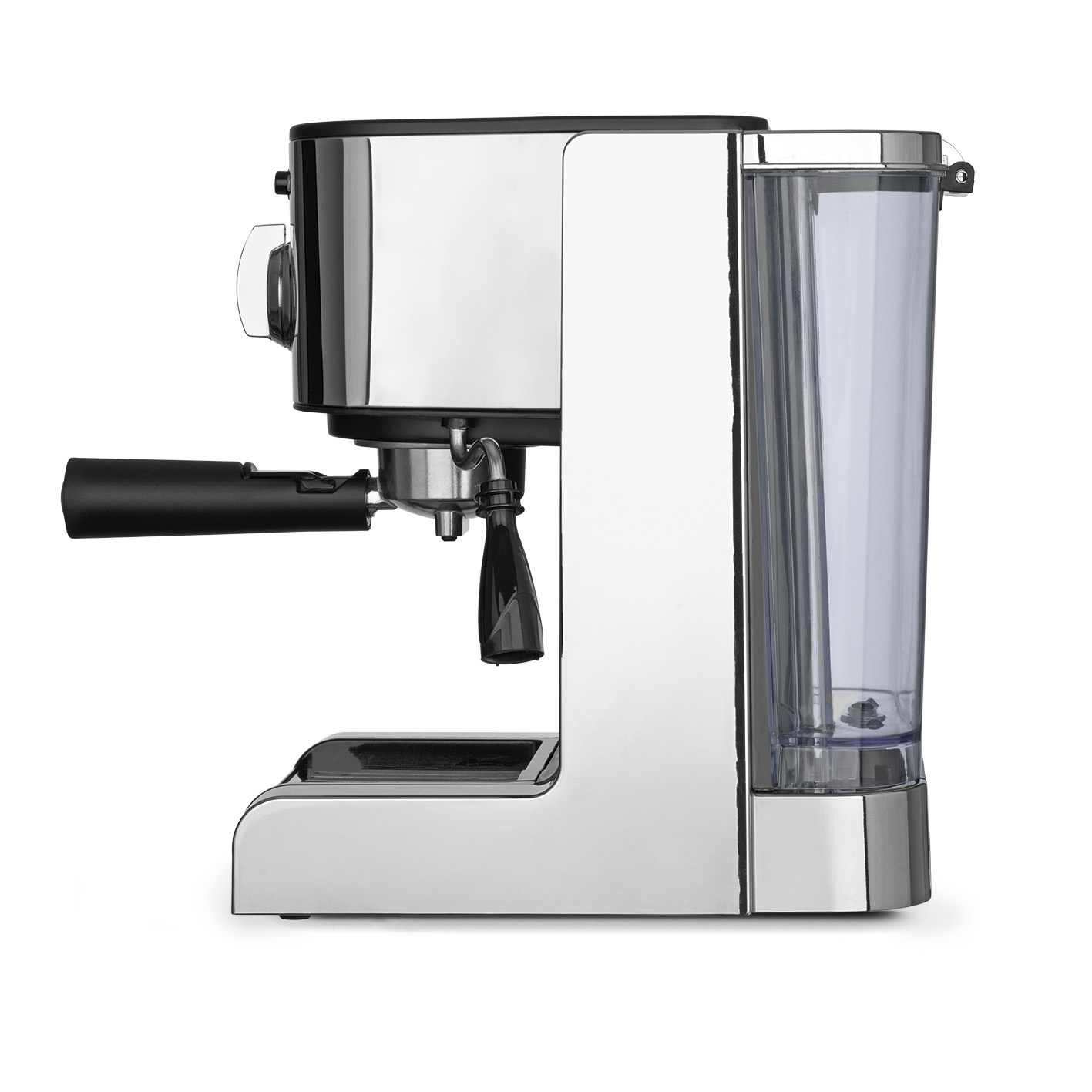 Chromowany ekspres do kawy ze zbiornikiem na wodę z boku. Czarny uchwyt i detale.